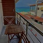 Hotel Pefkohori Beach מלון פפקוהורי