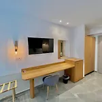 מלון Hotel Pefkohori Beach