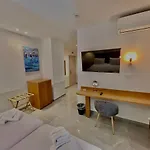 מלון Hotel Pefkohori Beach