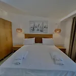 מלון Hotel Pefkohori Beach