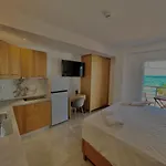 Hotel Pefkohori Beach מלון