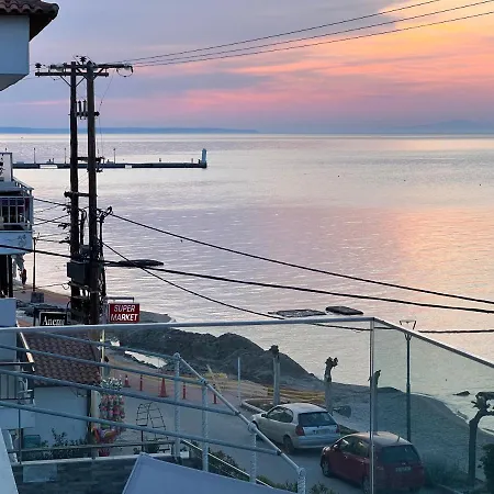 Hotel Pefkohori Beach 호텔 3*