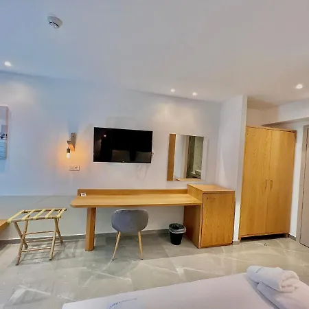 Hotel Pefkohori Beach 3*