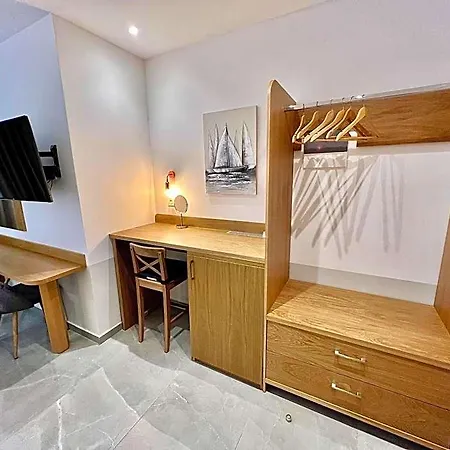 Hotel Pefkohori Beach 3*
