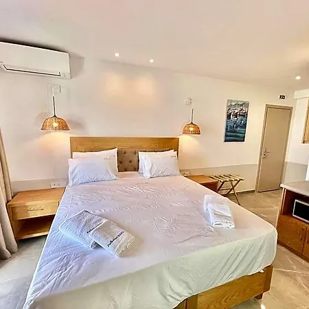 Hotel Pefkohori Beach 3*