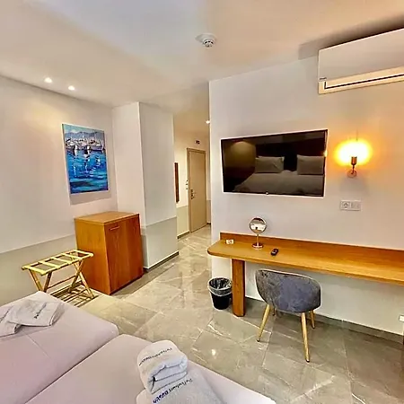 فندق Hotel Pefkohori Beach 3*